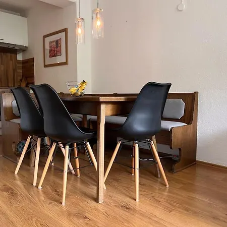 Rustiek Mountainview Apartment Innsbruck